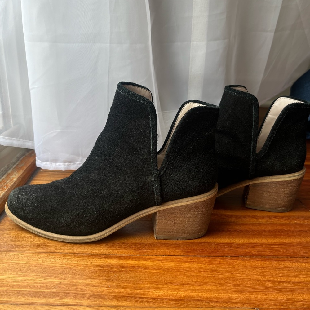 Black Booties
